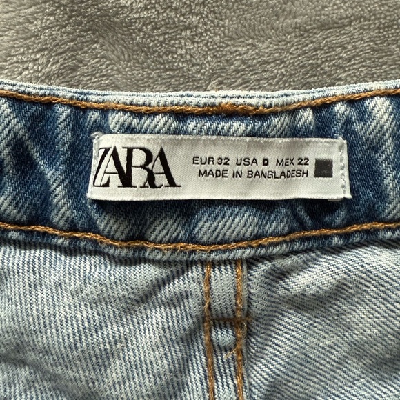 Zara Blue Jean Shorts High-Waisted Retro Fit - Picture 4 of 5